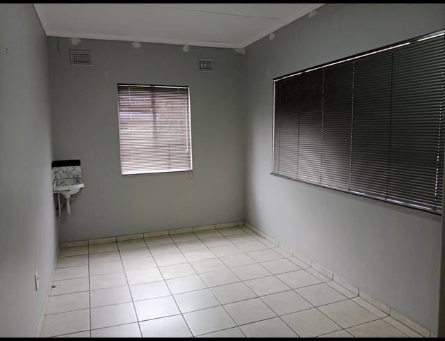 4 BEDROOM HOUSE FOR SALE IN NEWHOLME